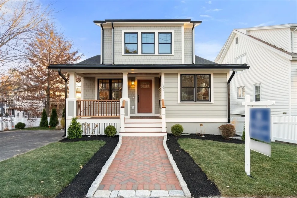 Unit for sale at 437 Mount Auburn St, Watertown, MA 02472