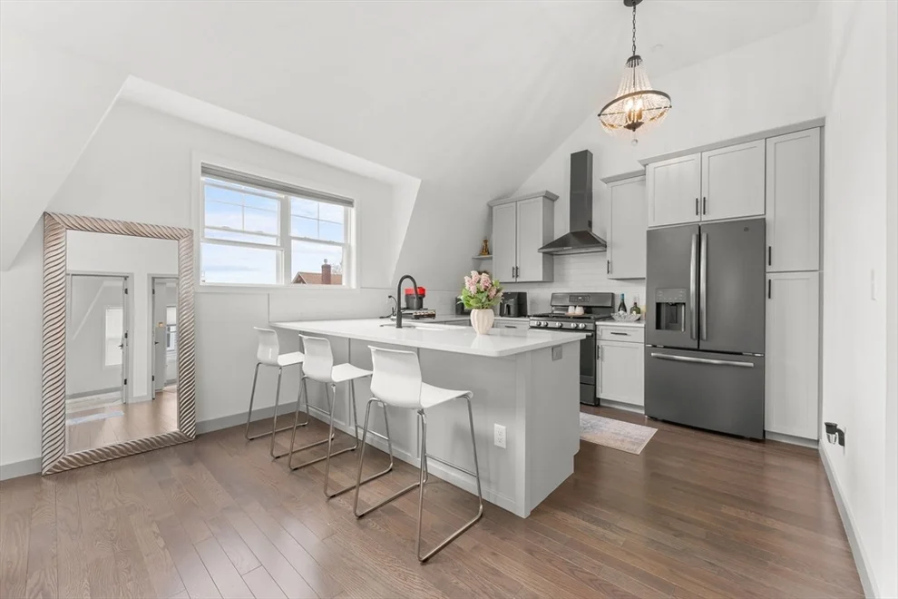 Unit for sale at 567 Summer St, Lynn, MA 01905