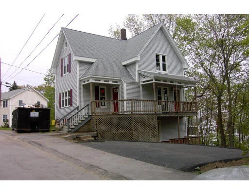 Unit for sale at 33 Highland St, Gardner, MA 01440