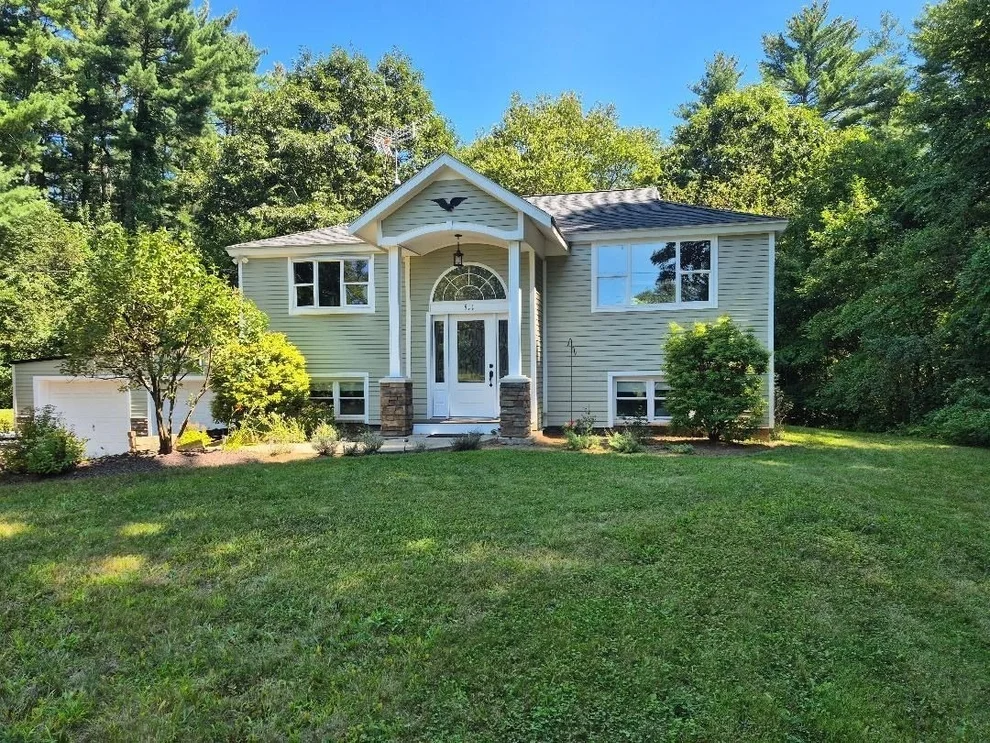 Unit for sale at 511 Michael Sears Rd, Belchertown, MA 01007