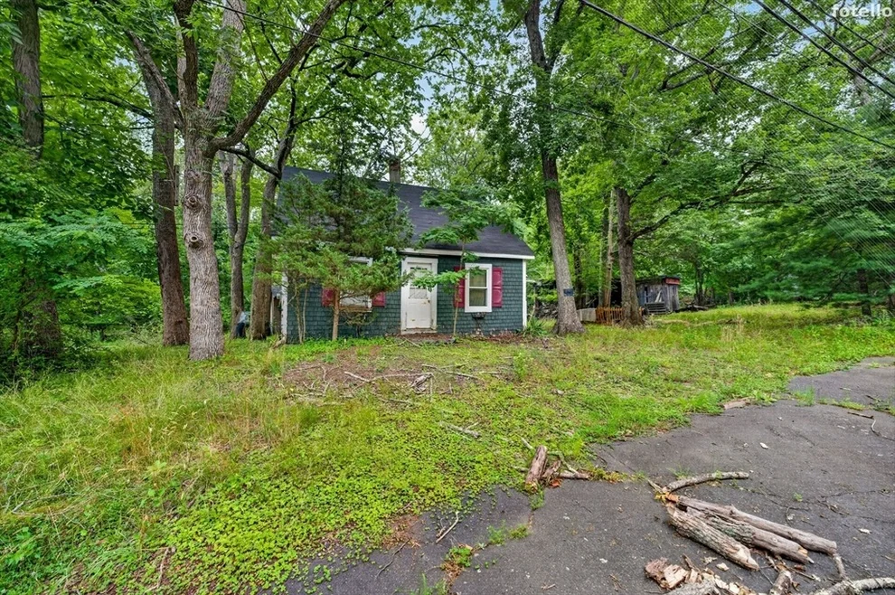 Unit for sale at 52 S Main St, Berkley, MA 02779