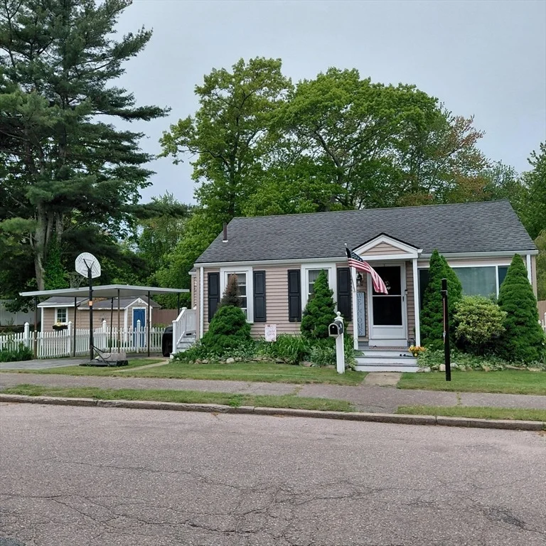 Unit for sale at 125 Stackhouse Street, Dartmouth, MA 02747