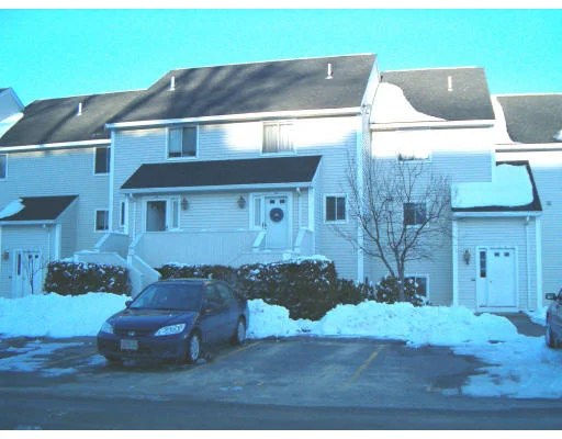 Unit for sale at 100 Merrimack Ave, Dracut, MA 01826