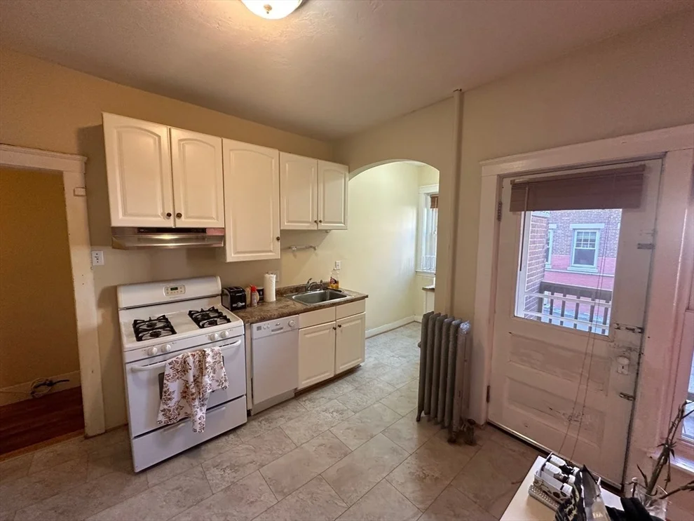 Unit for sale at 1269 Commonwealth Ave, Boston, MA 02134