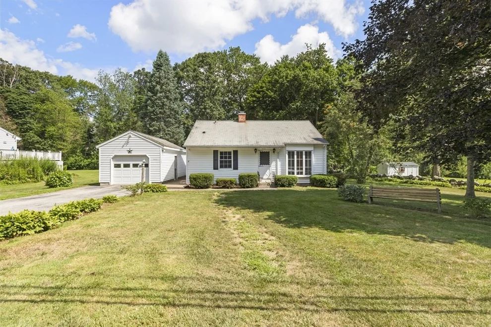 Unit for sale at 570 Sutton St, Northbridge, MA 01534