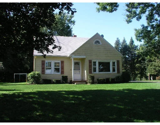 Unit for sale at 113 South Road, Templeton, MA 01468