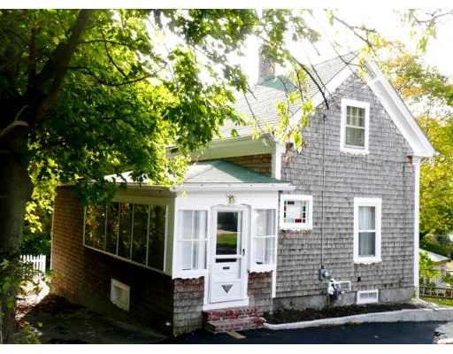 Unit for sale at 25 Walker St, Weymouth, MA 02188