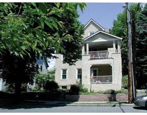 Unit for sale at 87 Abbottsford Road, Brookline, MA 02446