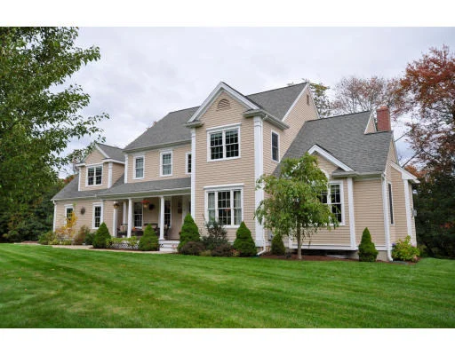Unit for sale at 4 Paddock Court, Walpole, MA 02081