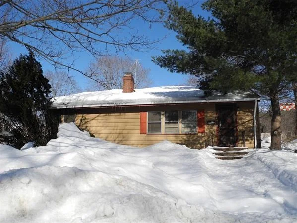 Unit for sale at 18 Albany Circle, Beverly, MA 01915
