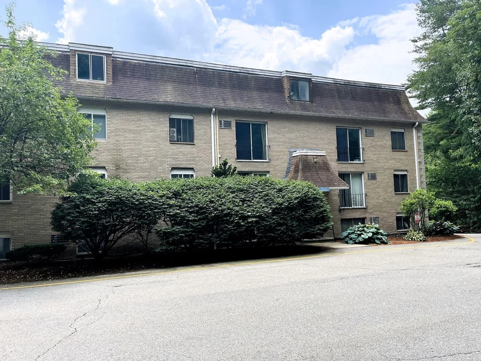 Unit for sale at 196 Swanson Rd, Boxborough, MA 01719