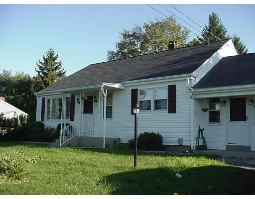 Unit for sale at 171 Old Fall River Road, Swansea, MA 02777