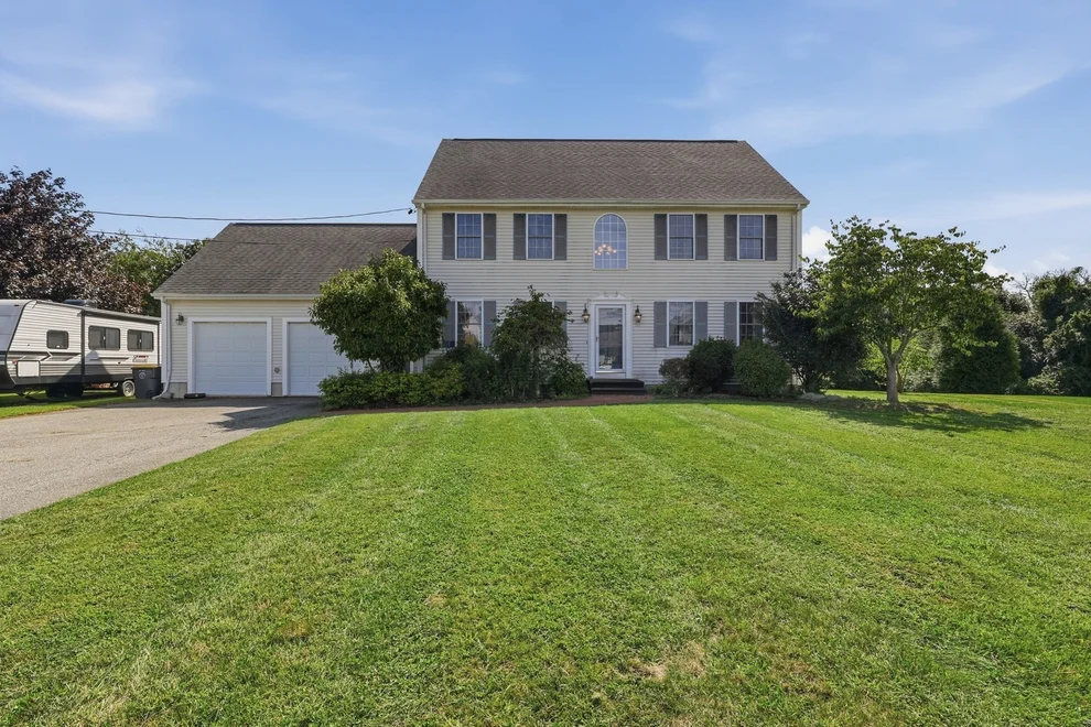 Unit for sale at 50 Hannah Drive, Somerset, MA 02726