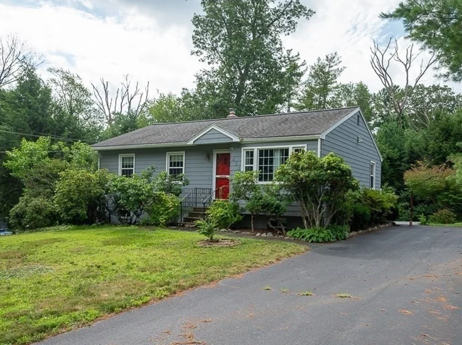 Unit for sale at 464 Gorwin Dr, Holliston, MA 01746