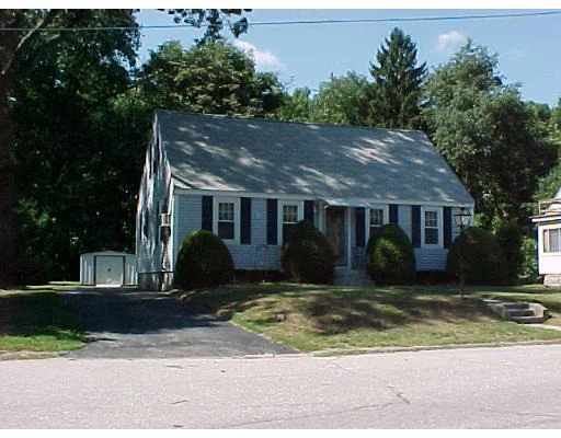 Unit for sale at 79 Rockland Rd, Auburn, MA 01501