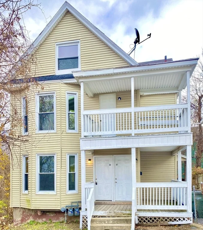 Unit for sale at 31-33 Hunt St, Springfield, MA 01108