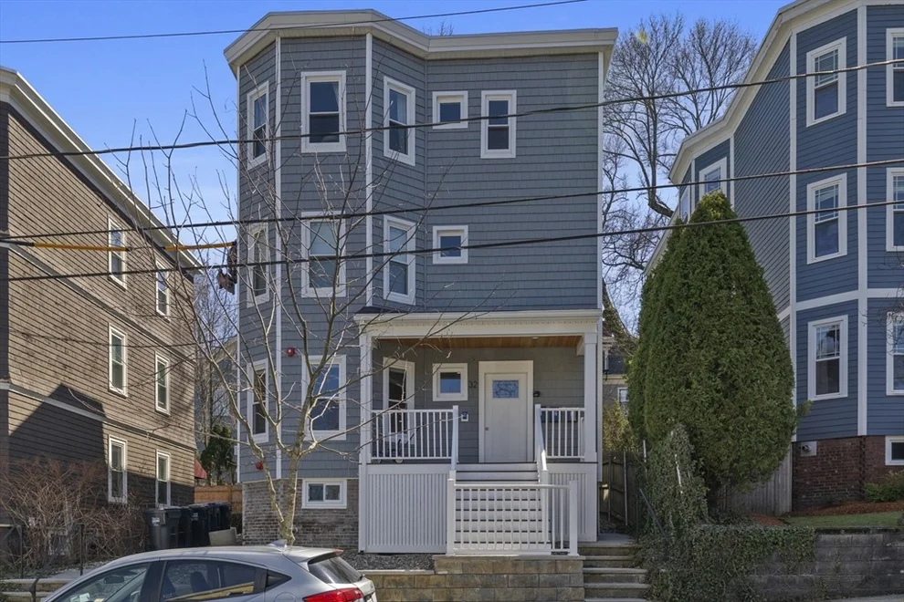 Unit for sale at 32 Cambridge Terrace, Cambridge, MA 02140