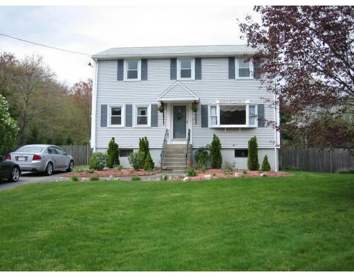 Unit for sale at 181 Corbett Rd, Stoughton, MA 02072