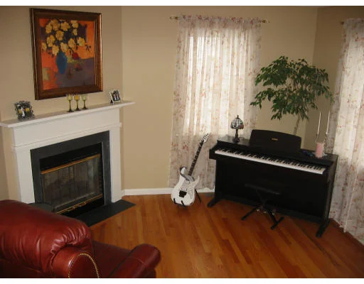 Unit for sale at 252 Albion Street, Wakefield, MA 01880
