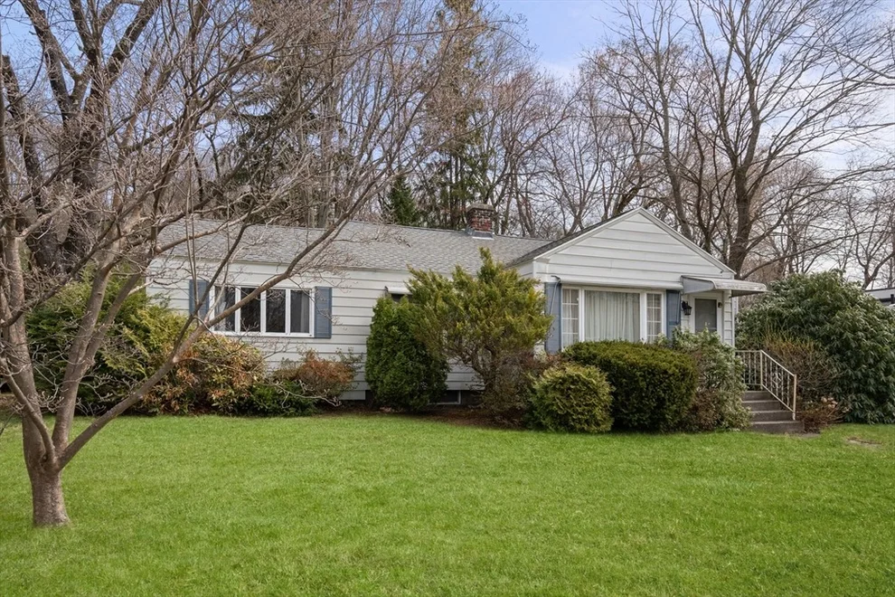 Unit for sale at 165 S Flagg St, Worcester, MA 01602