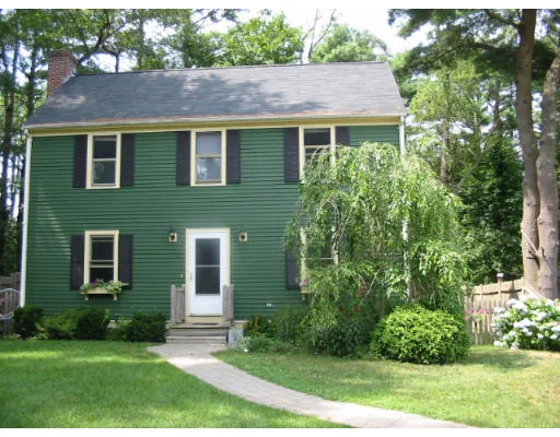 Unit for sale at 20 Winslow St, Duxbury, MA 02332