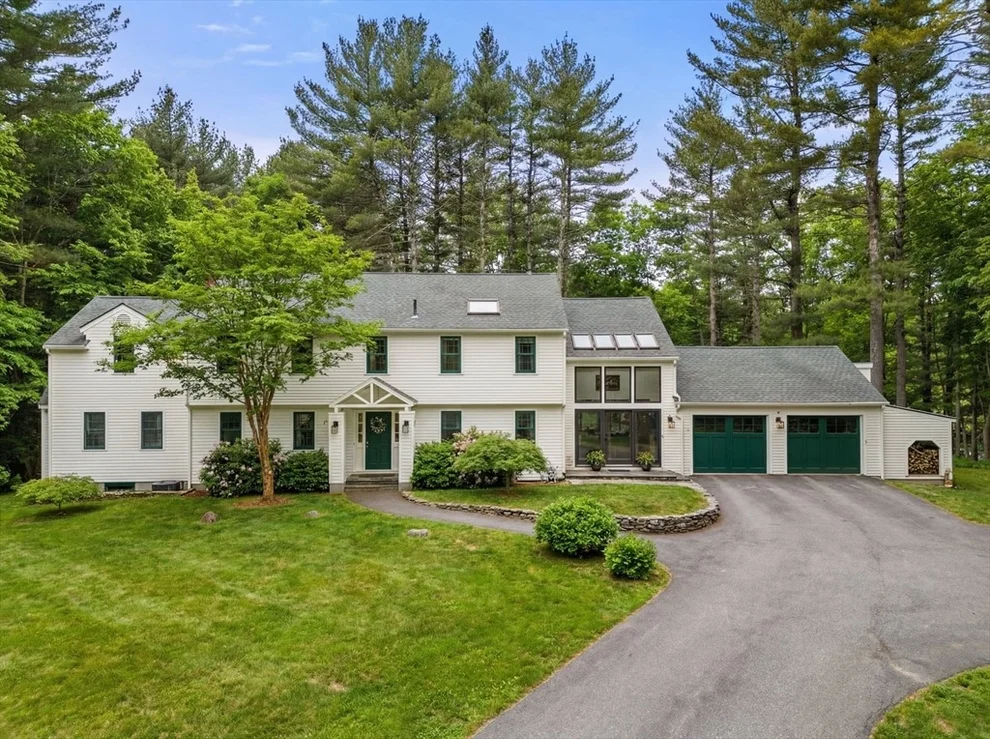 Unit for sale at 56 Isaac Davis Rd, Concord, MA 01742