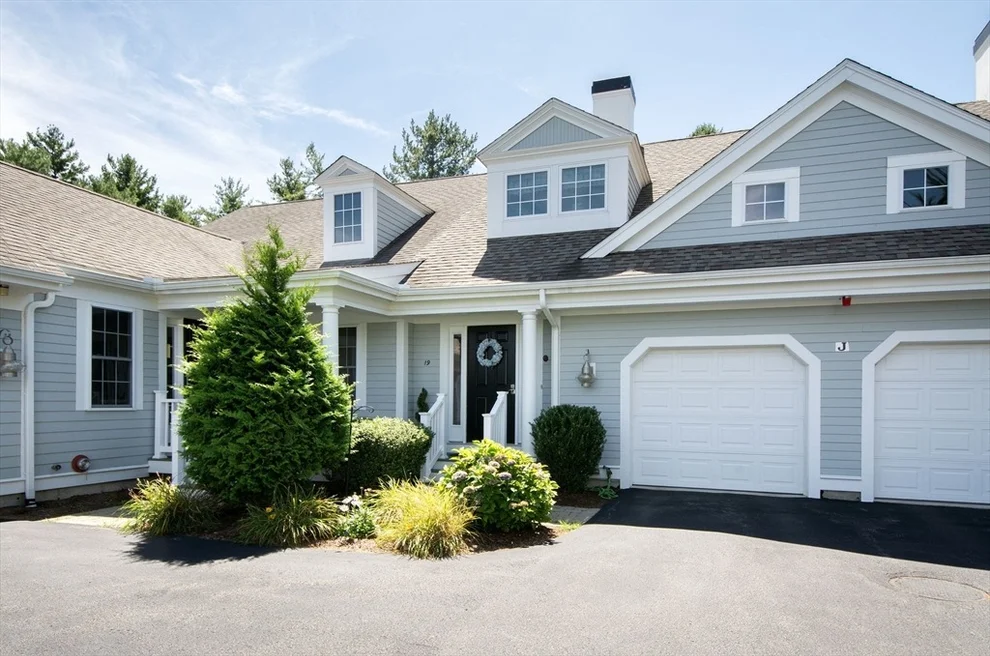 Unit for sale at 19 Hayloft Lane, Marshfield, MA 02050