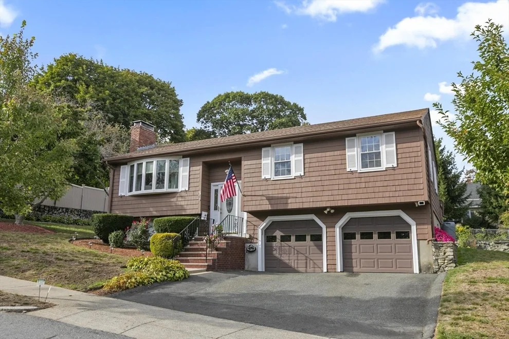 Unit for sale at 3 Gladstone St, Wakefield, MA 01880