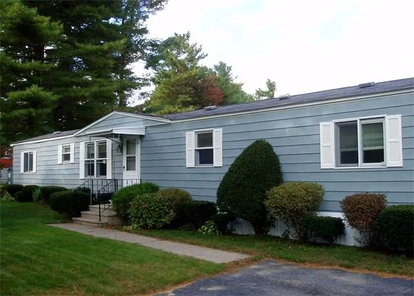 Unit for sale at 31 Lisa Circle, Merrimac, MA 01860