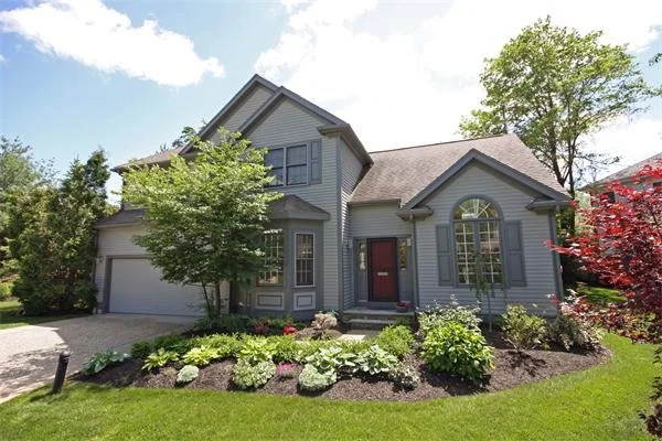 Unit for sale at 71 Meadowbrook Rd, Brookline, MA 02445