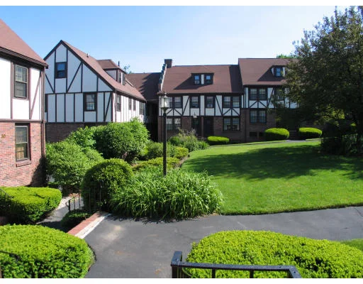 Unit for sale at 247 Washington St, Winchester, MA 01890