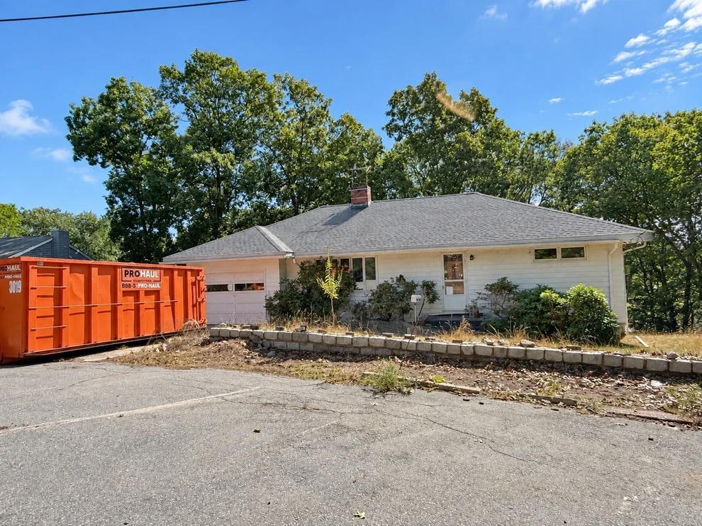 Unit for sale at 15 Kelley Rd, Salem, MA 01970