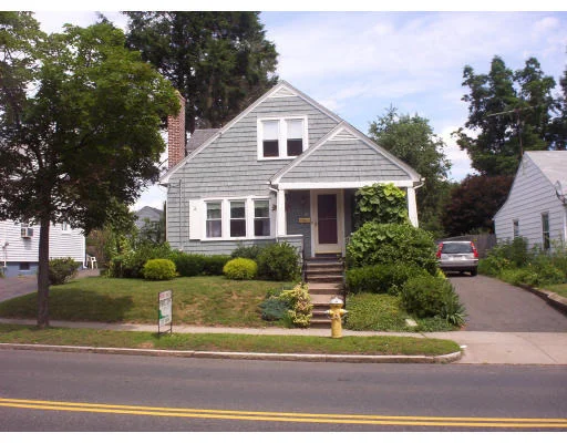 Unit for sale at 35 Harkness, Springfield, MA 01118