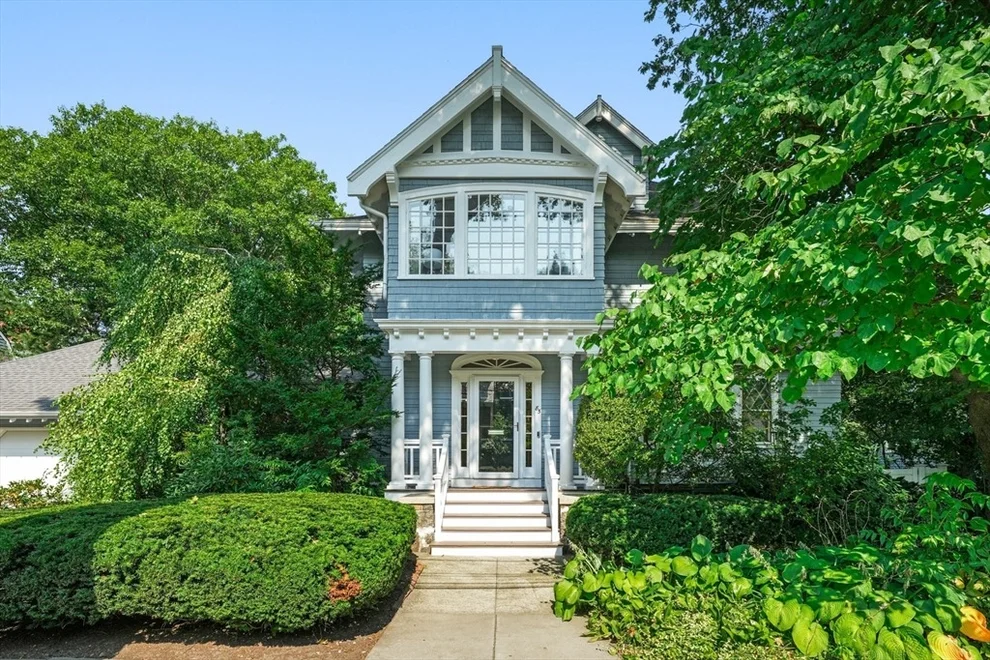 Unit for sale at 85 Williston Rd, Brookline, MA 02445