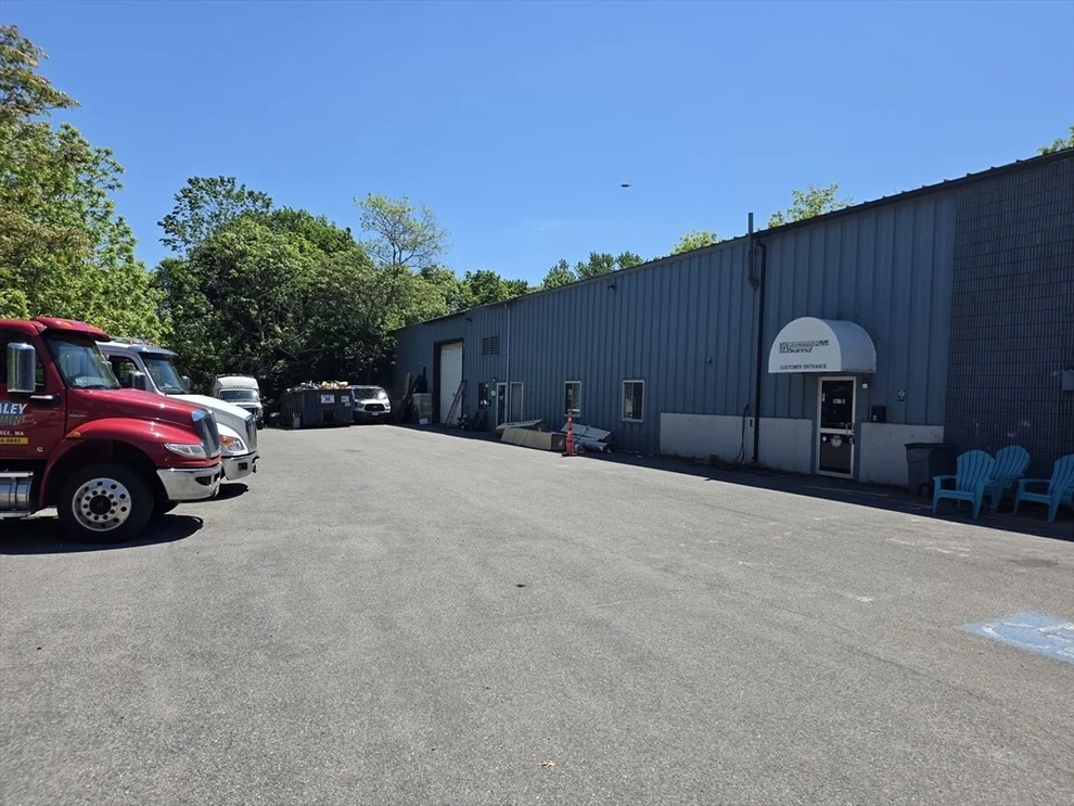 Unit for sale at 180 Allen St, Braintree, MA 02184