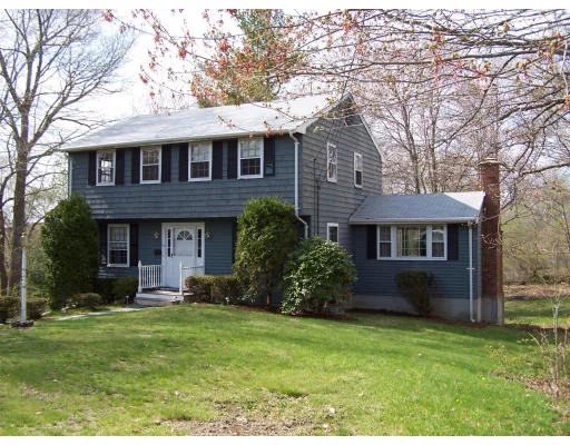 Unit for sale at 15 Bayberry Ln, Braintree, MA 02184