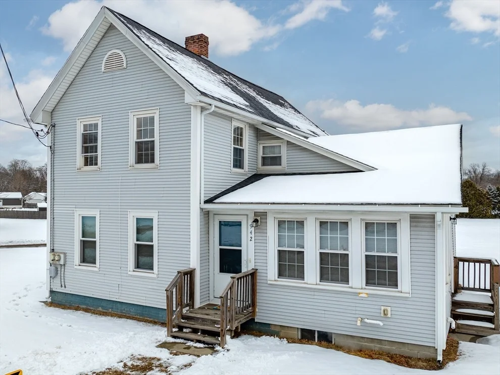 Unit for sale at 942-944 Shoemaker Ln, Agawam, MA 01030