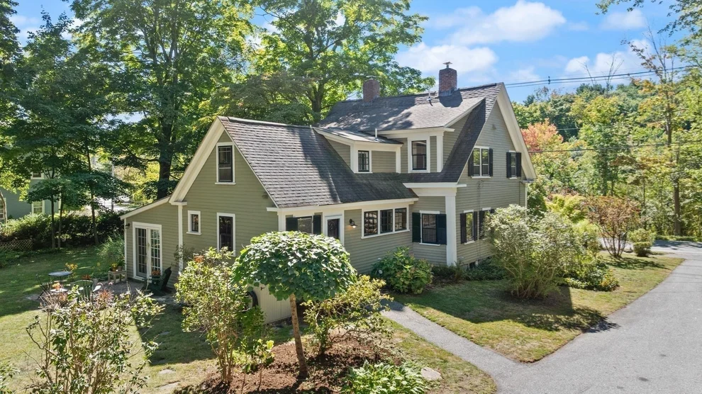 Unit for sale at 52 South Main, Topsfield, MA 01983