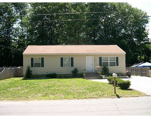 Unit for sale at 38 Oak St, Hudson, MA 01749
