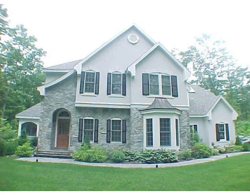 Unit for sale at 78 Coles Meadow Rd, Northampton, MA 01060