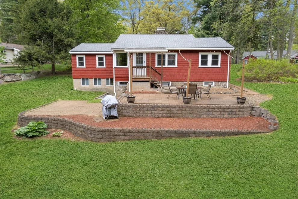 Unit for sale at 30 Stonebridge Rd, Wayland, MA 01778