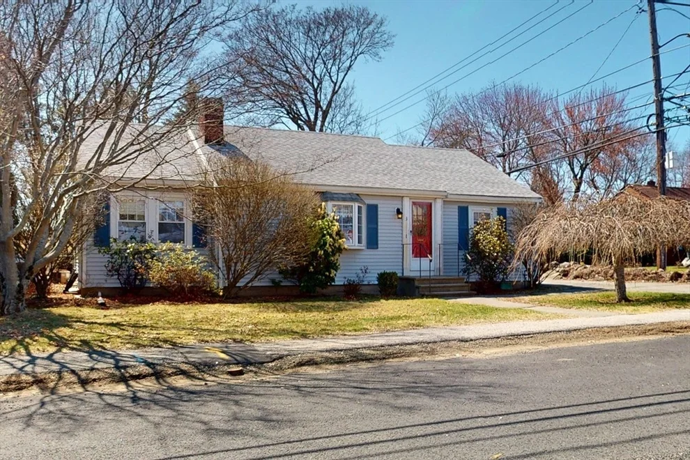Unit for sale at 3 Alderwood Rd, Waltham, MA 02452