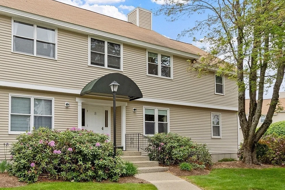 Unit for sale at 425 Main St, Hudson, MA 01749