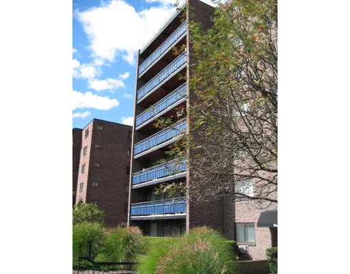 Unit for sale at 32 Whites Ave, Watertown, MA 02472