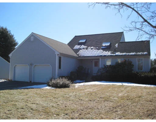 Unit for sale at 87 Indian Meadow Dr, Northborough, MA 01532