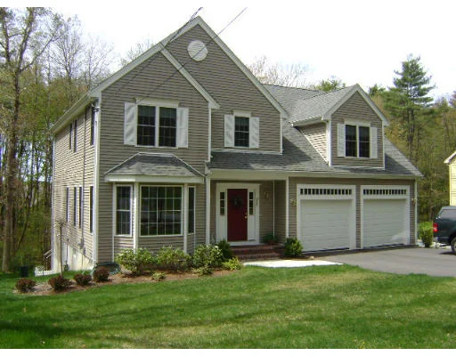 Unit for sale at 238 Daniels St, Franklin, MA 02038