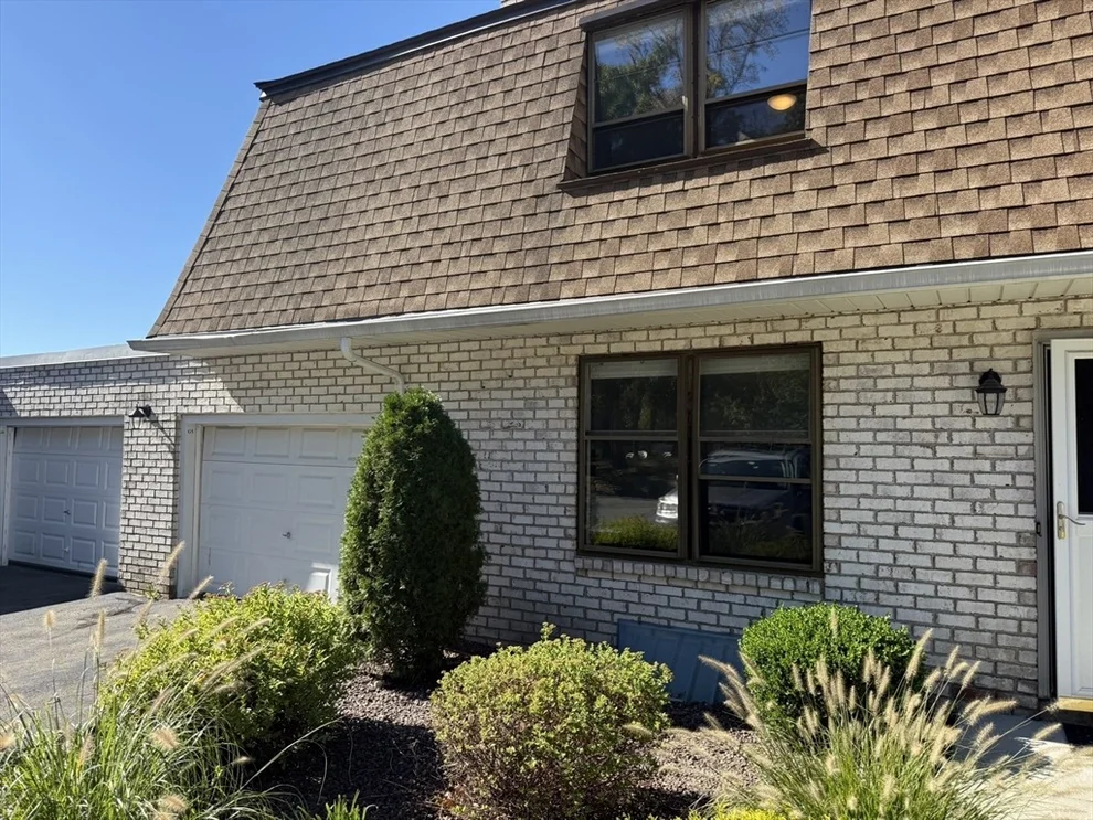 Unit for sale at 14 Granby Hts, Granby, MA 01033