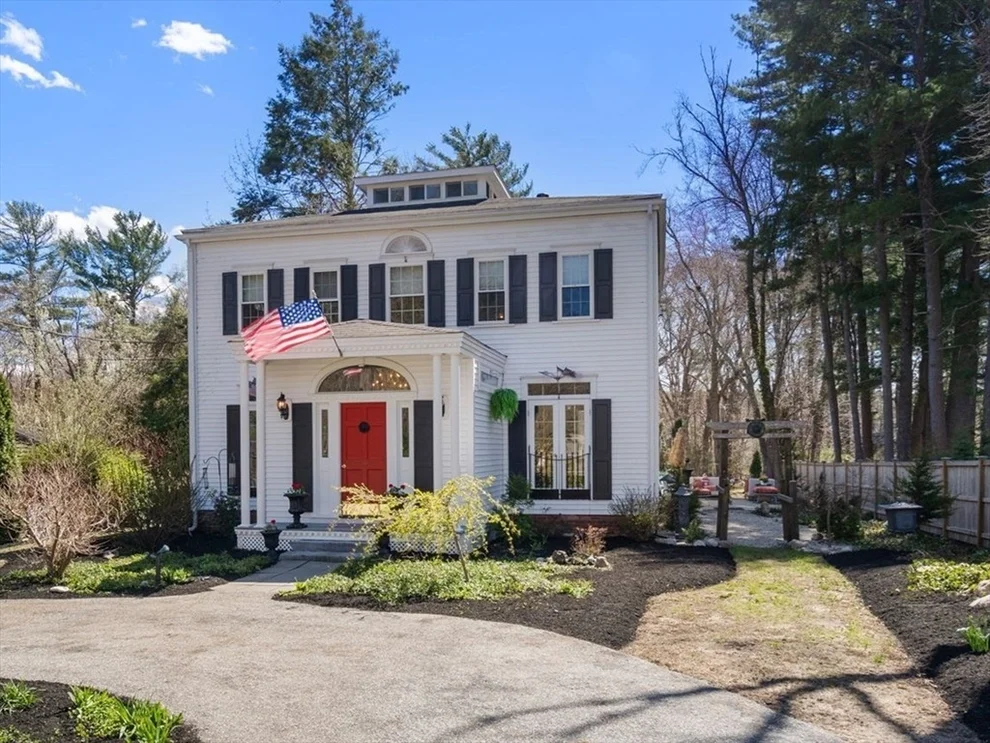 Unit for sale at 249 High St, Duxbury, MA 02332