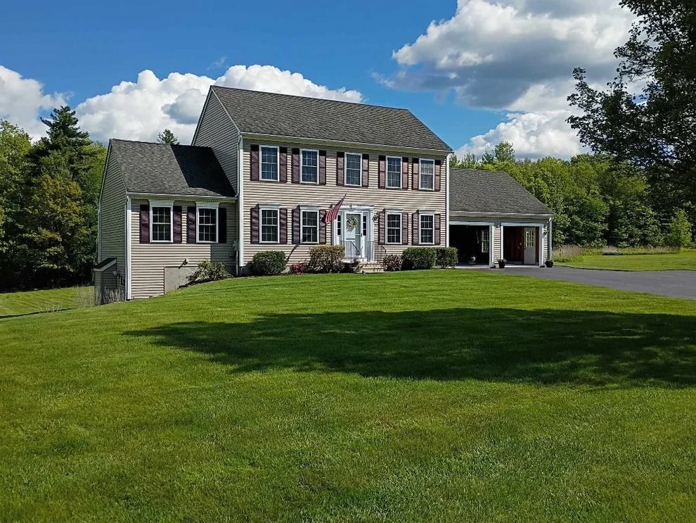Unit for sale at 21 Victoria Lane, Templeton, MA 01468