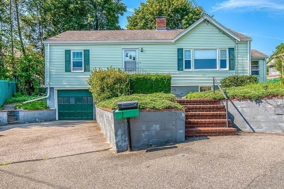 Unit for sale at 12 Juniper Terrace, Dedham, MA 02026